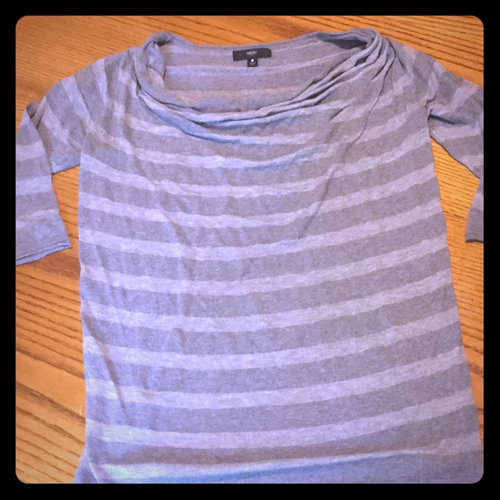 Loose neck blouse by Mossimo .